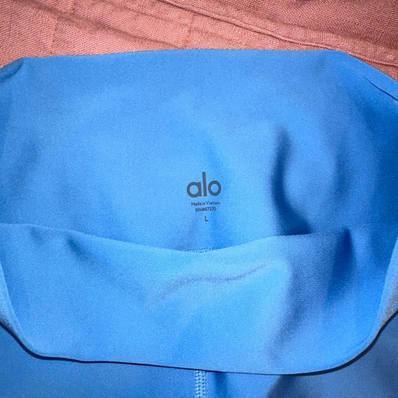 🦋NWOT Alo 7/8 high rise leggings🦋 - Picture 2 of 5